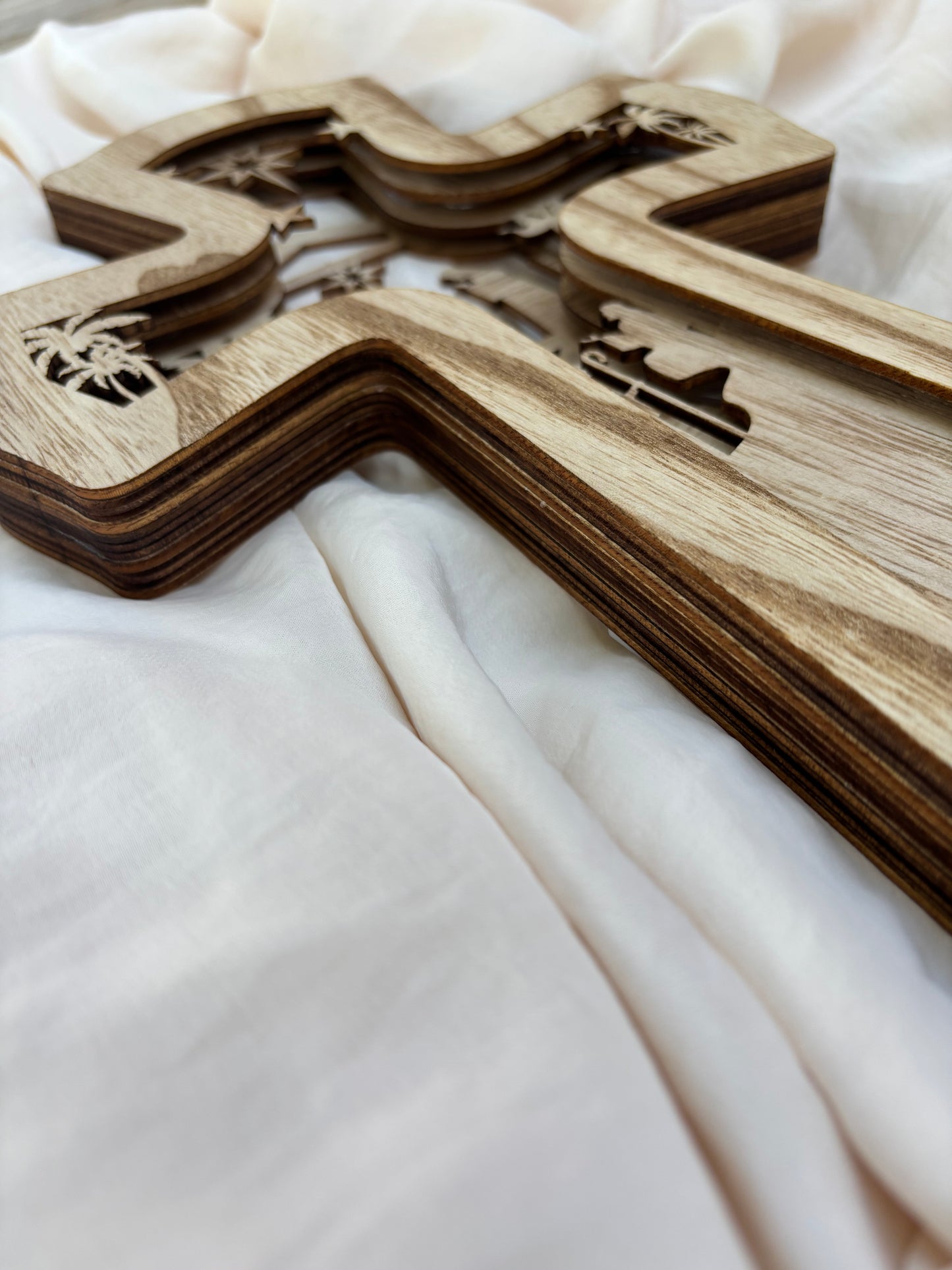 Christmas Leads to the Cross, Tree Topper/Lighted Decor