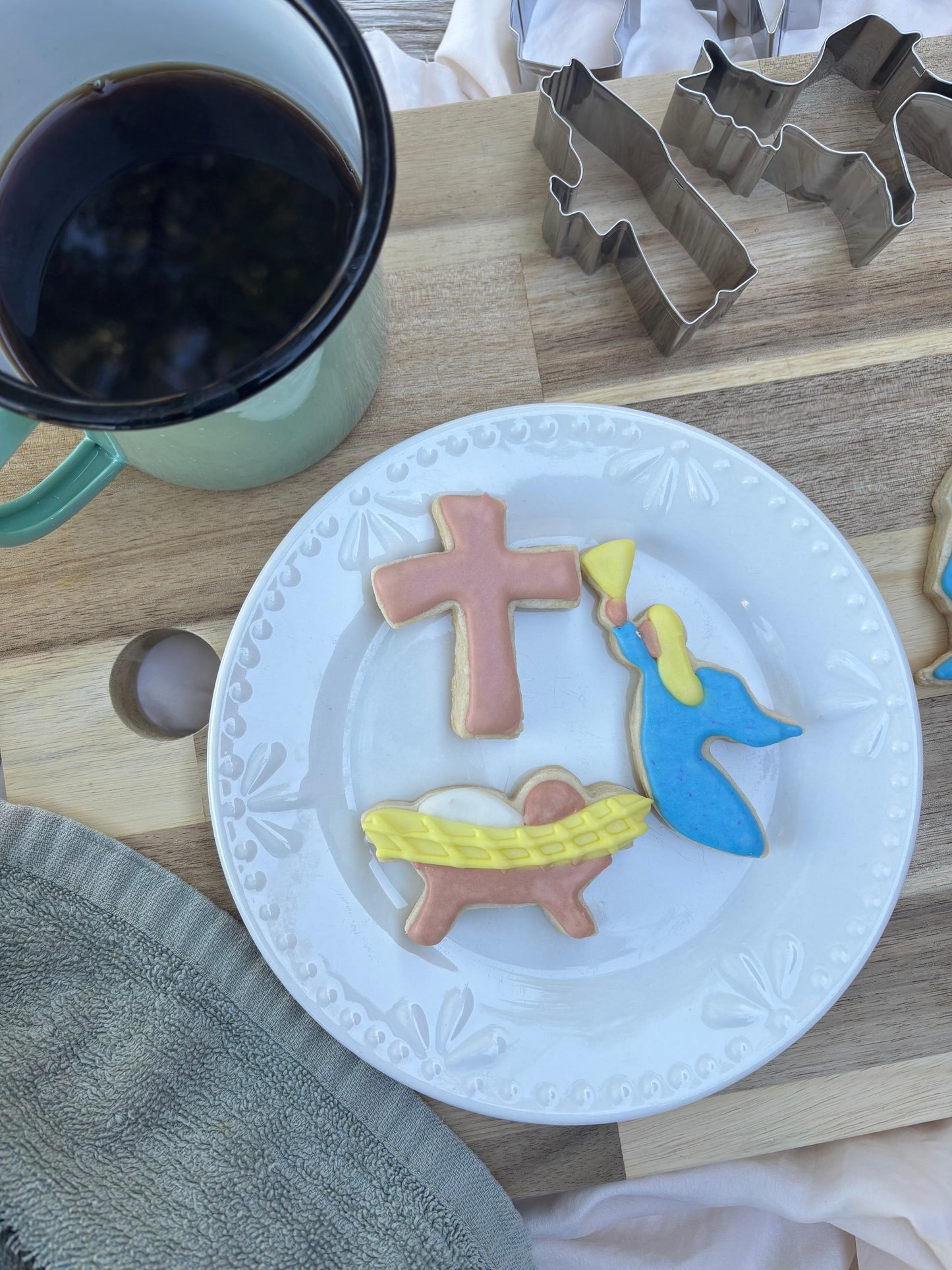 From the Manger to the Cross Cookie Cutter Collection