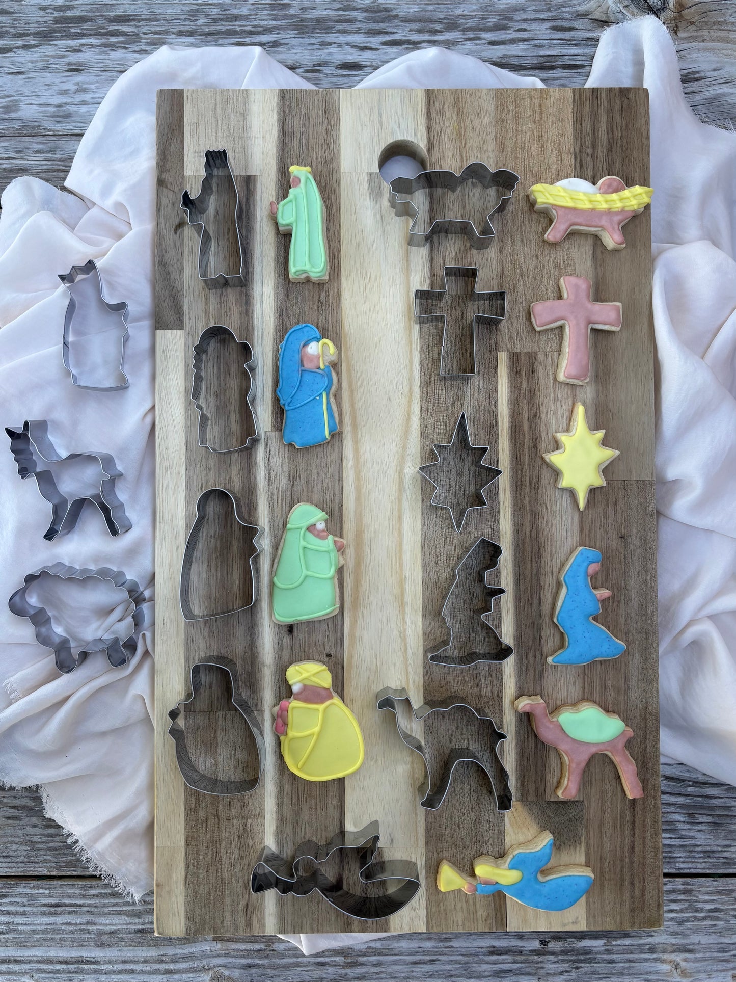 From the Manger to the Cross Cookie Cutter Collection